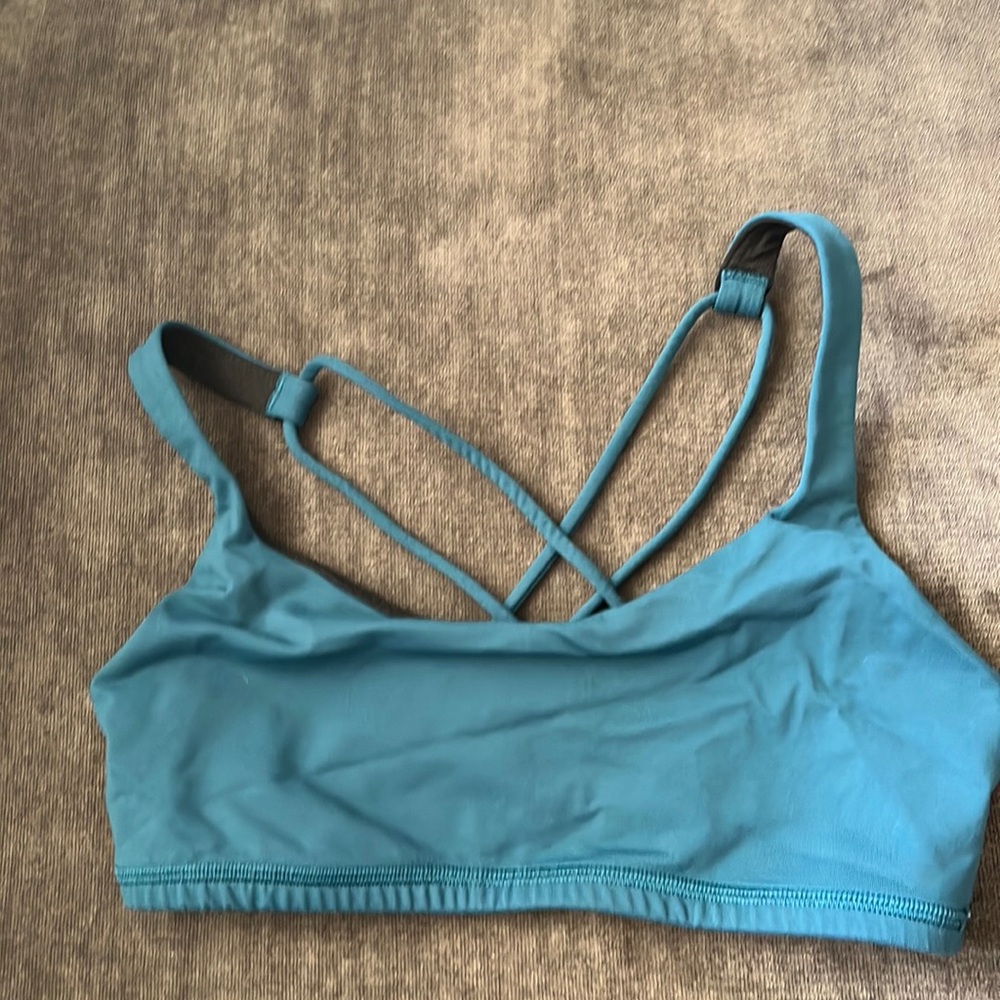 Lululemon Sports Bra with removable pads
